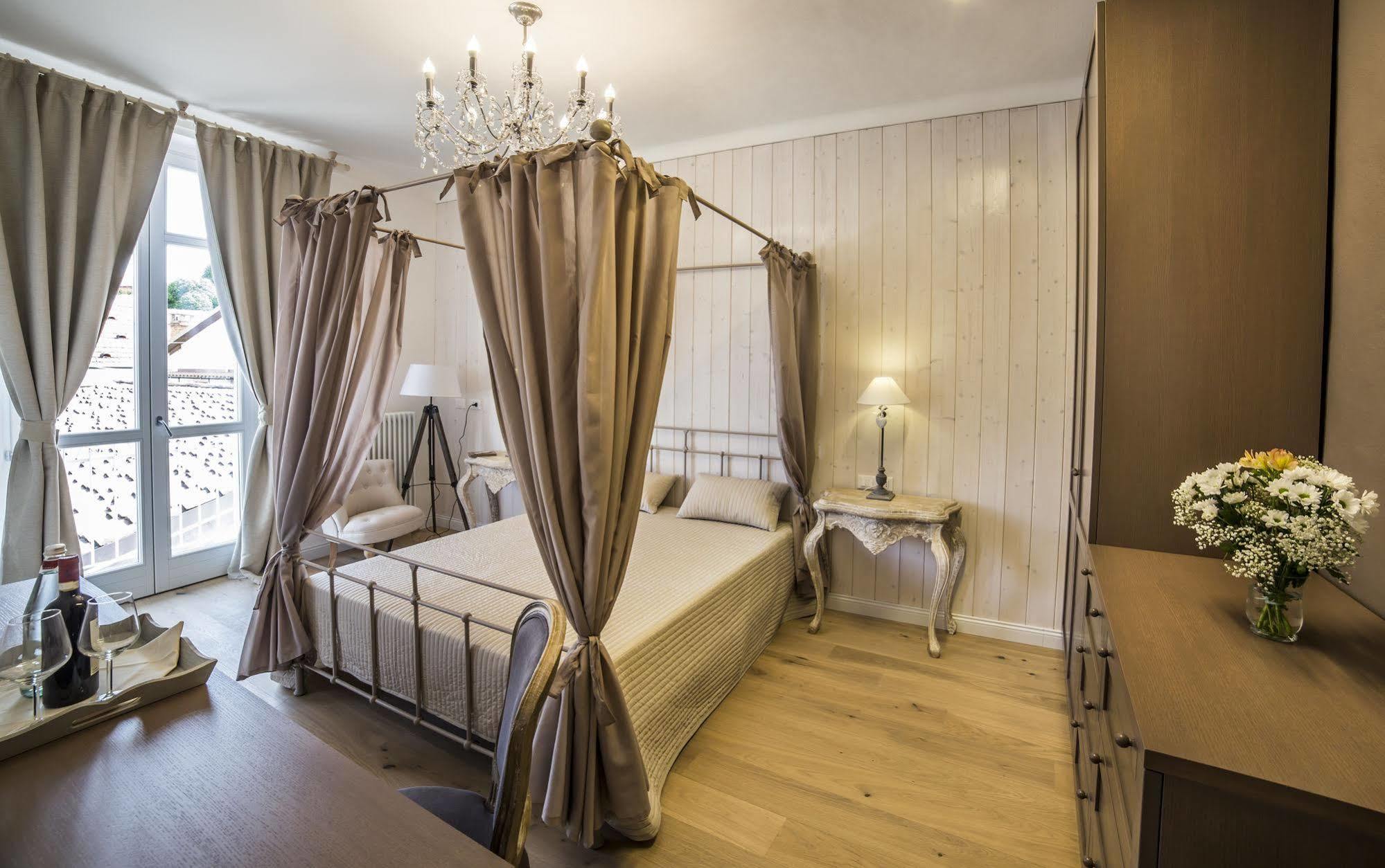 Guest house Casa Andrea La Morra